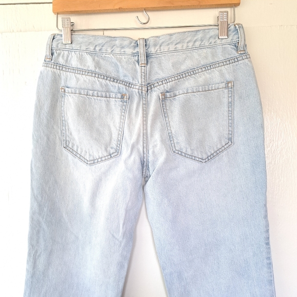 WE THE FREE Straight Leg Light Wash Cropped Button-Fly Double Frayed Hem SZ 26 - Picture 9 of 11